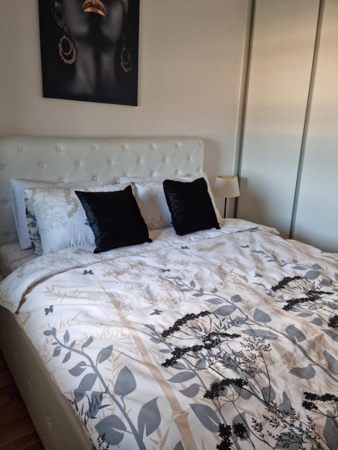 Apartman Anamarija Apartment Баня Лука Екстериор снимка