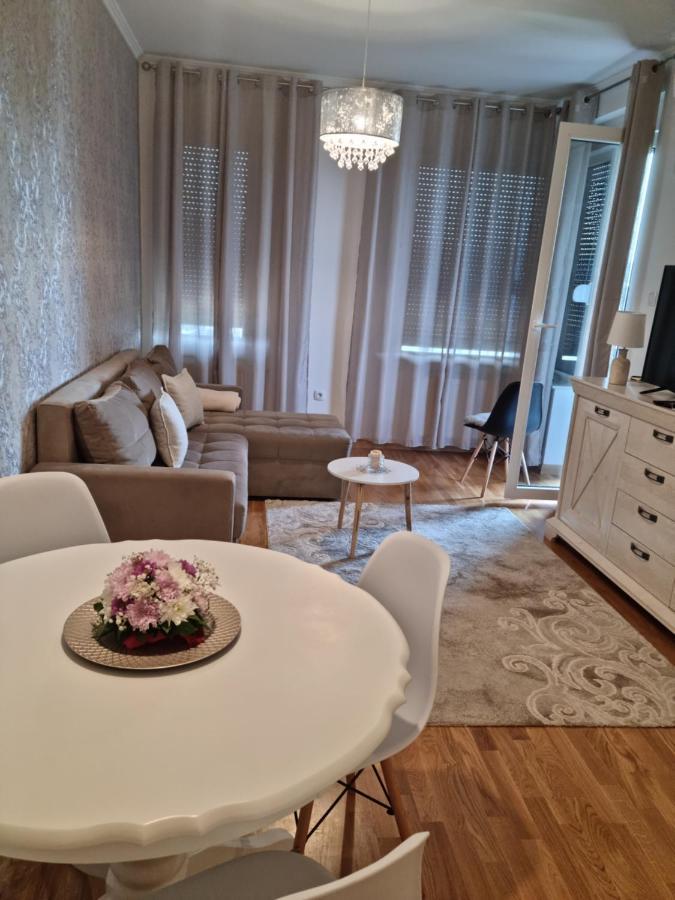 Apartman Anamarija Apartment Баня Лука Екстериор снимка