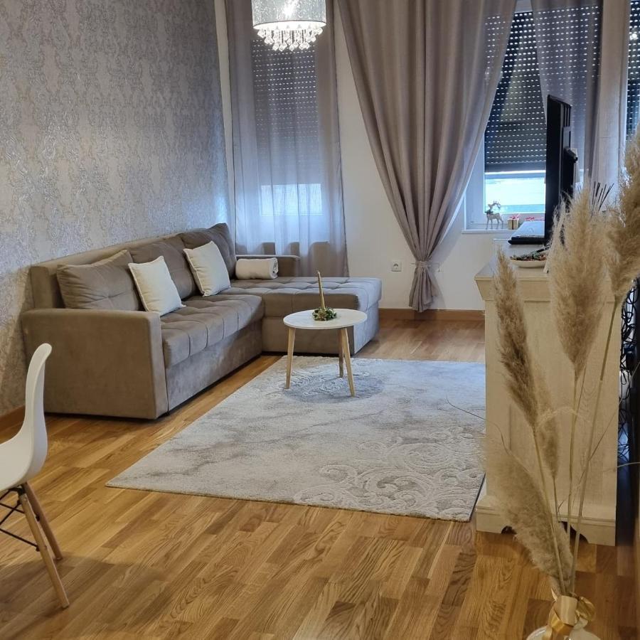 Apartman Anamarija Apartment Баня Лука Екстериор снимка