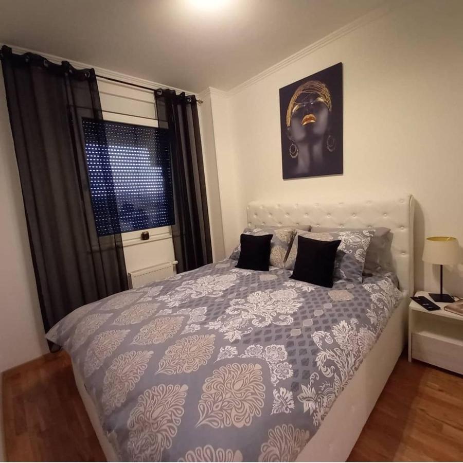 Apartman Anamarija Apartment Баня Лука Екстериор снимка